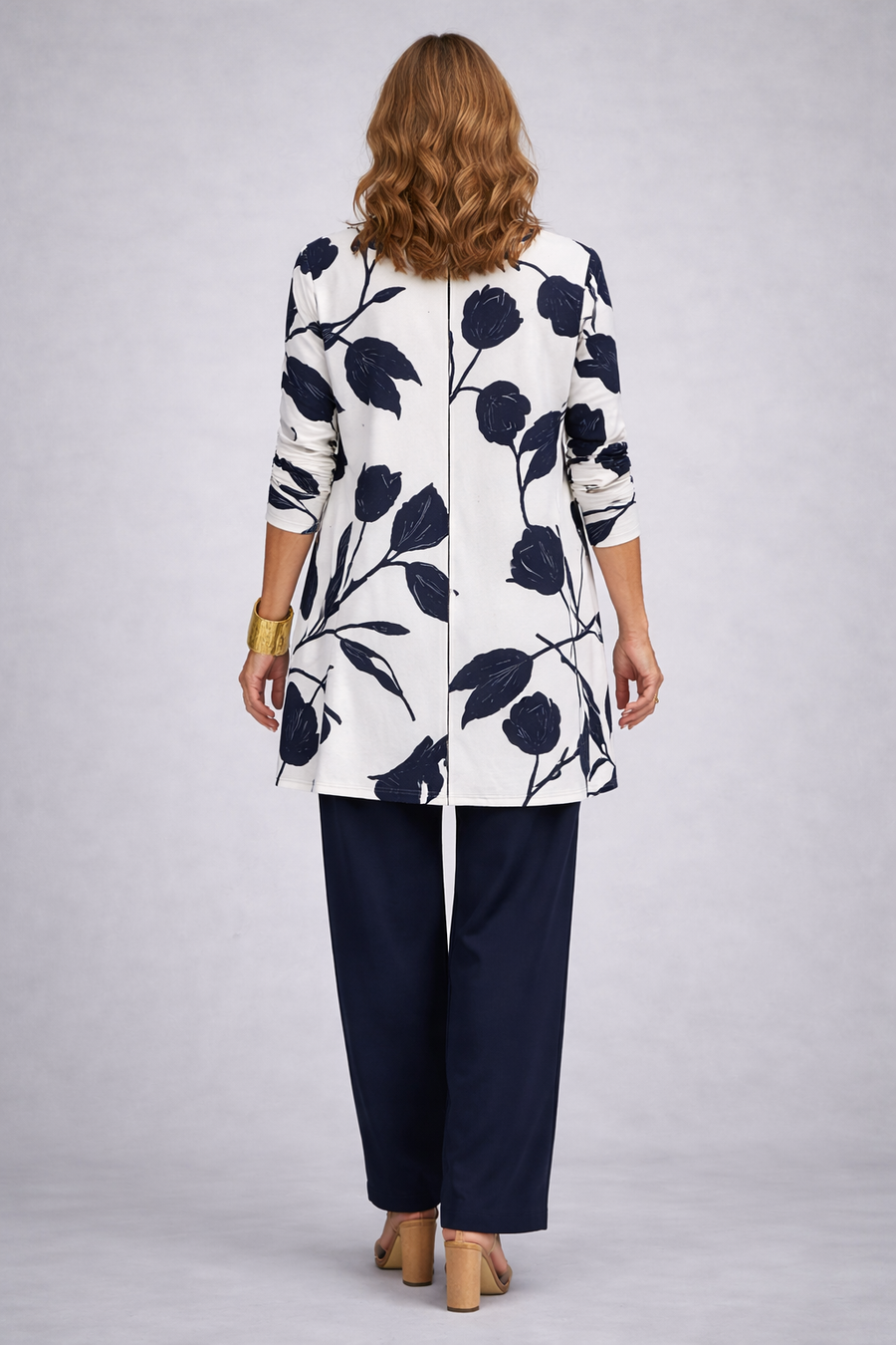 Ivana - Classic Elegance Three-Piece Set