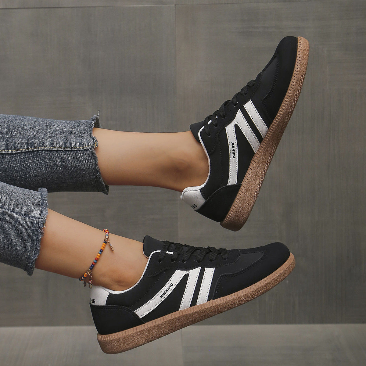 Jenny | Casual Lace-Up Sneakers
