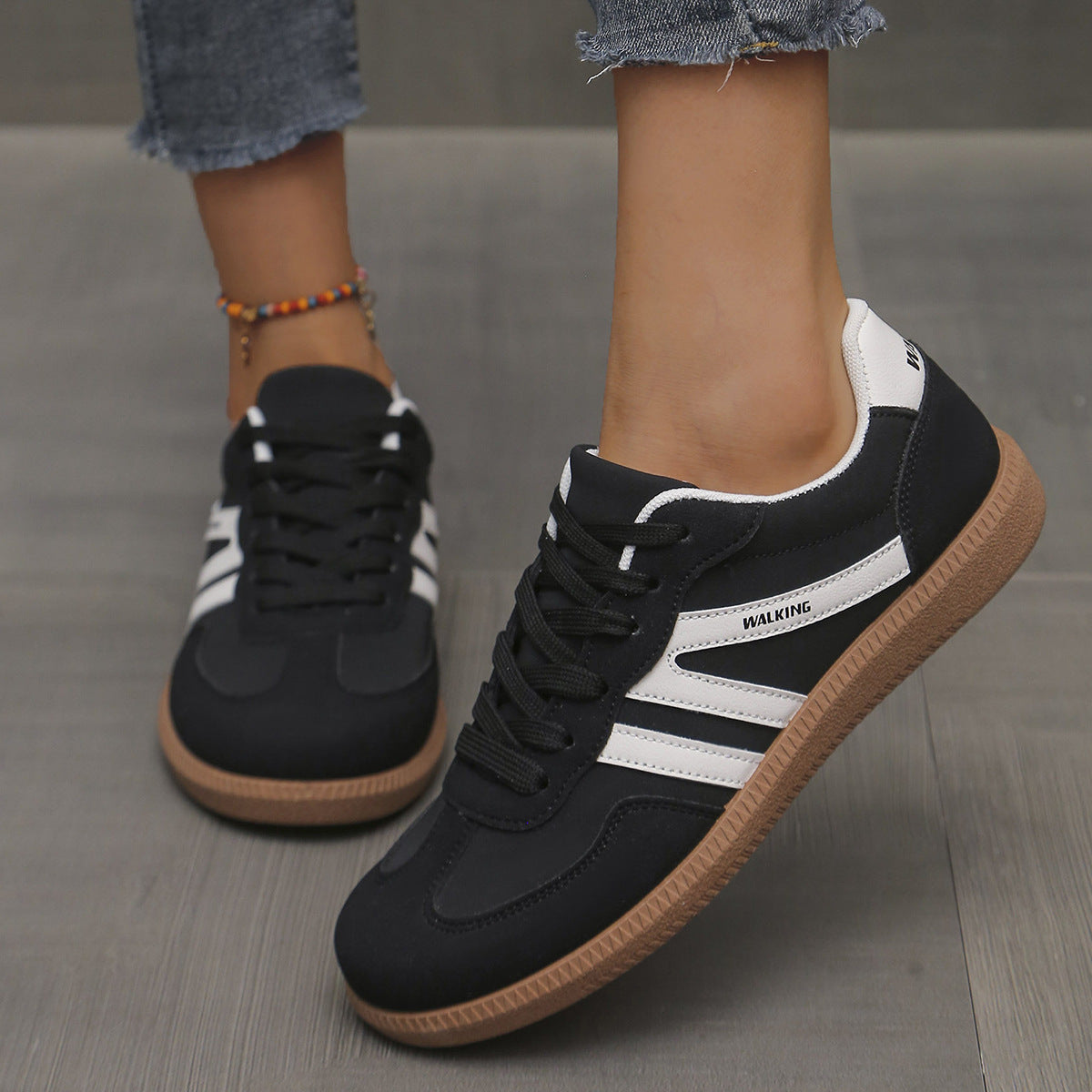 Jenny | Casual Lace-Up Sneakers