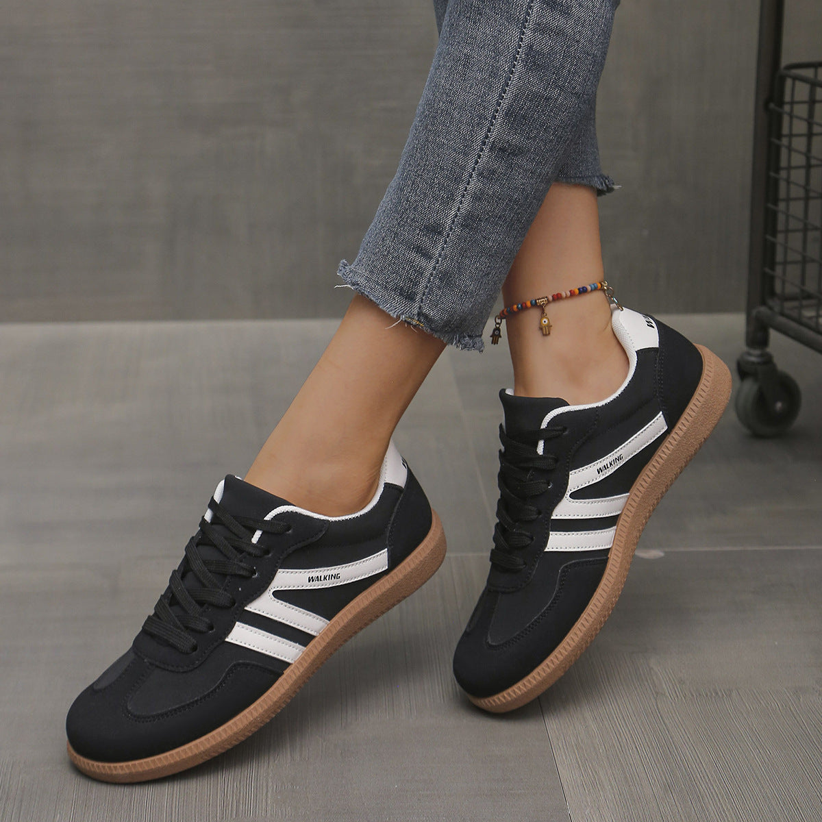 Jenny | Casual Lace-Up Sneakers