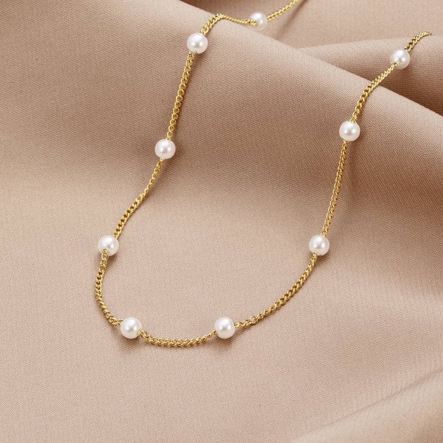 Dona - Timeless Pearl and Gold Necklace